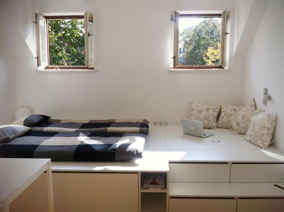 The Cute, Sunny Apartment In The Center +P 류블랴나 외부 사진
